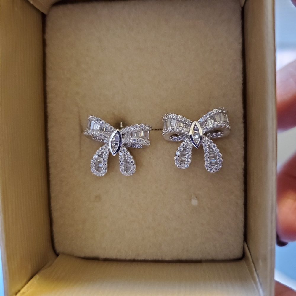 Sterling silver bow earrings